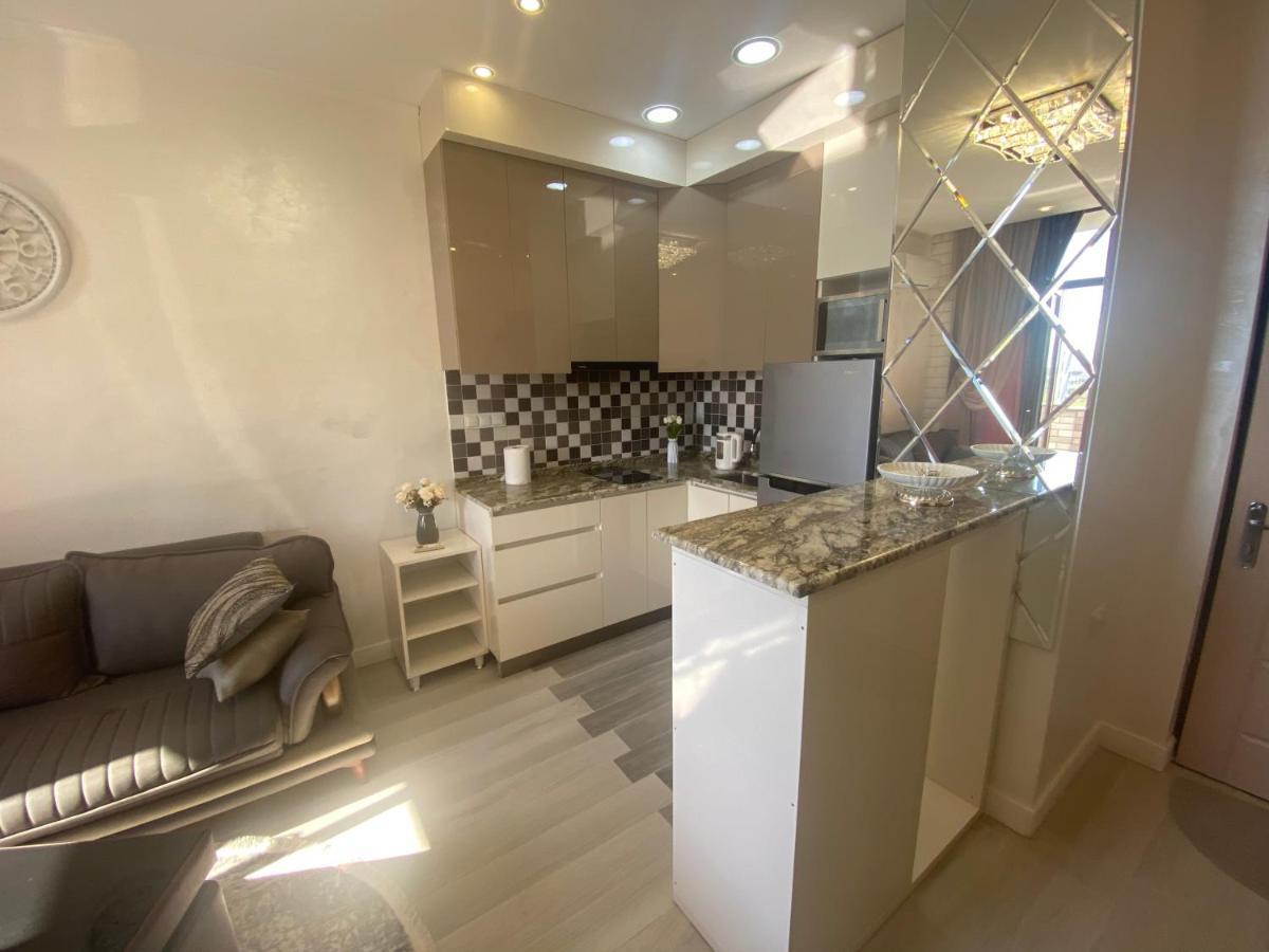 Jasmine Apartment In New Bulvar Batumi Eksteriør billede