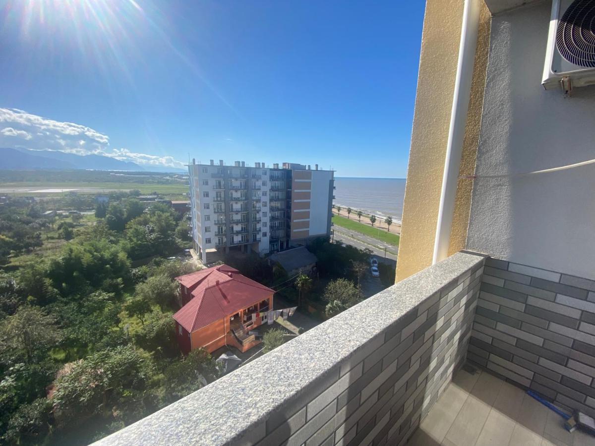 Jasmine Apartment In New Bulvar Batumi Eksteriør billede