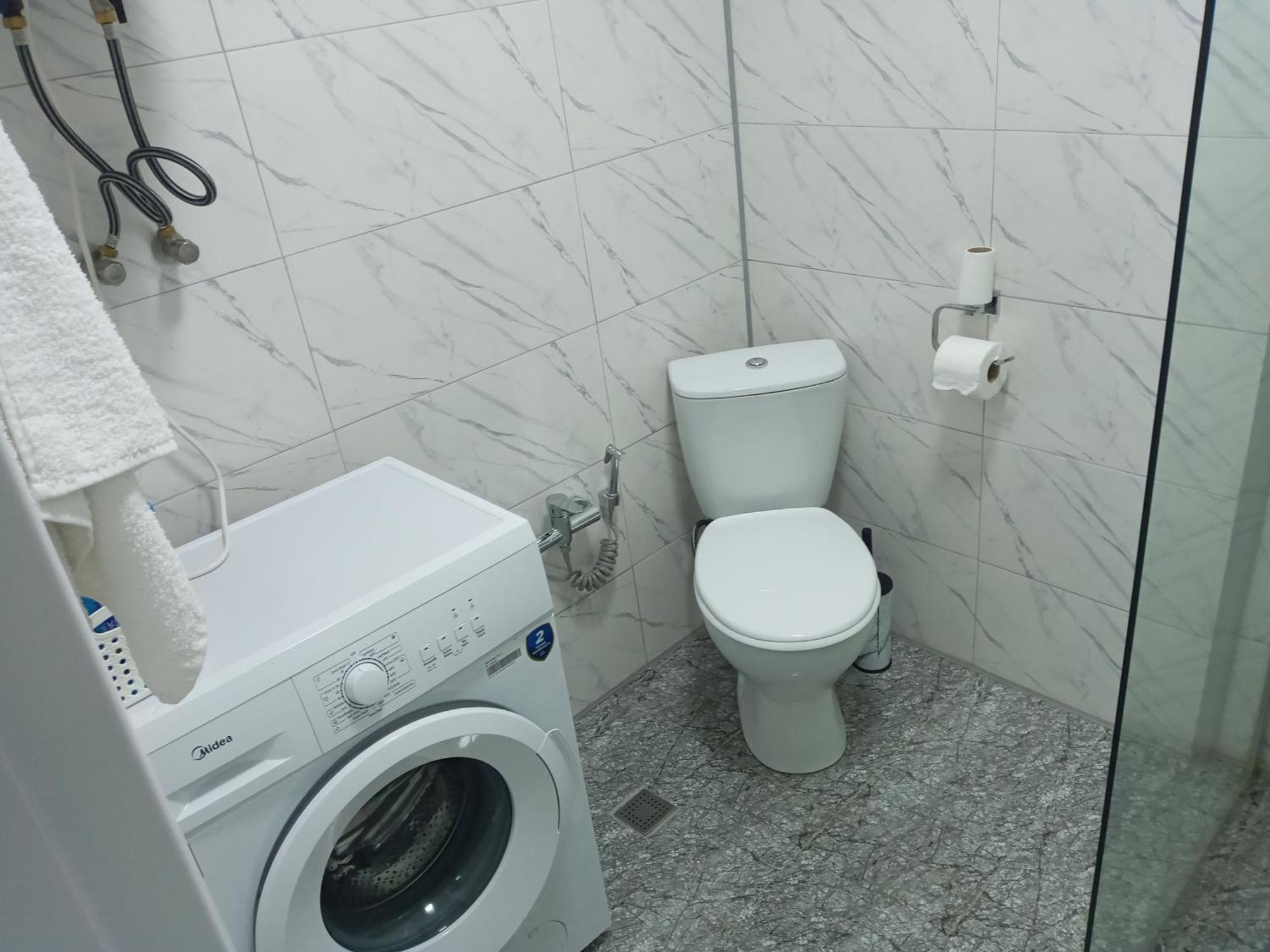 Jasmine Apartment In New Bulvar Batumi Eksteriør billede