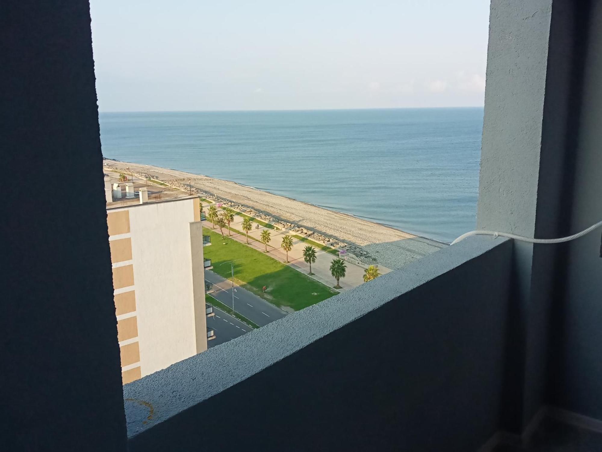 Jasmine Apartment In New Bulvar Batumi Eksteriør billede